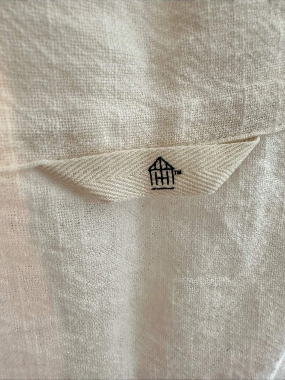 Hearth & Hand with Magnolia Apron New ‘sour cream & red’